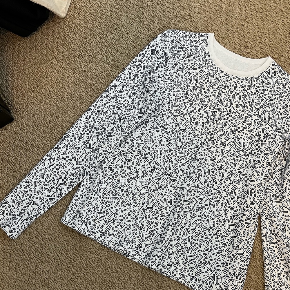 Authentic Chanel Long Sleeves T-Shirt